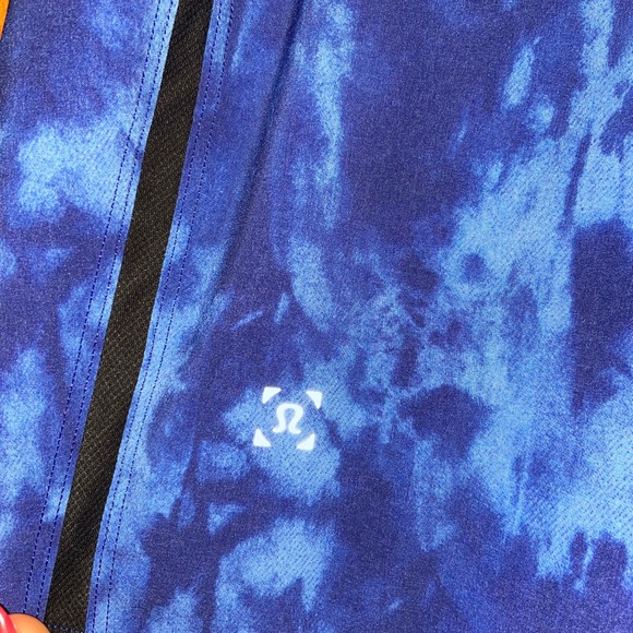 Medium Multi Blue Pacebreaker Shorts - Picture 3 of 3